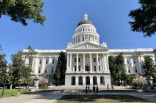 Picture of California Capitol building